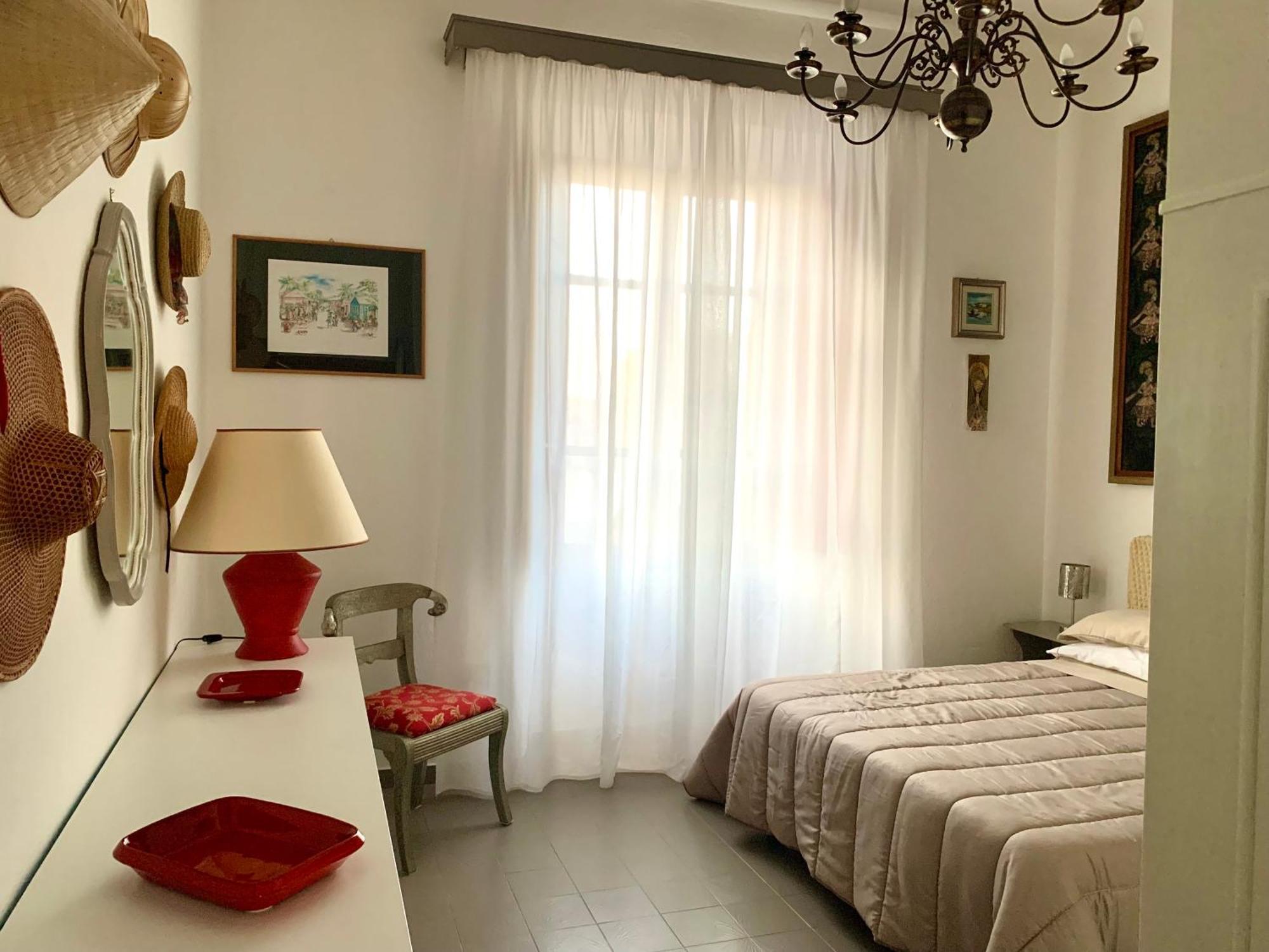 Guest House A Due Passi Olbia Exteriör bild